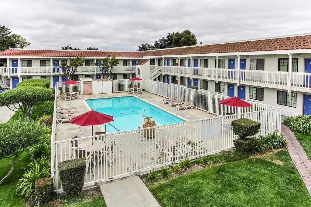 Motel 6-Salinas, Ca - North Monterey Area Eksteriør bilde