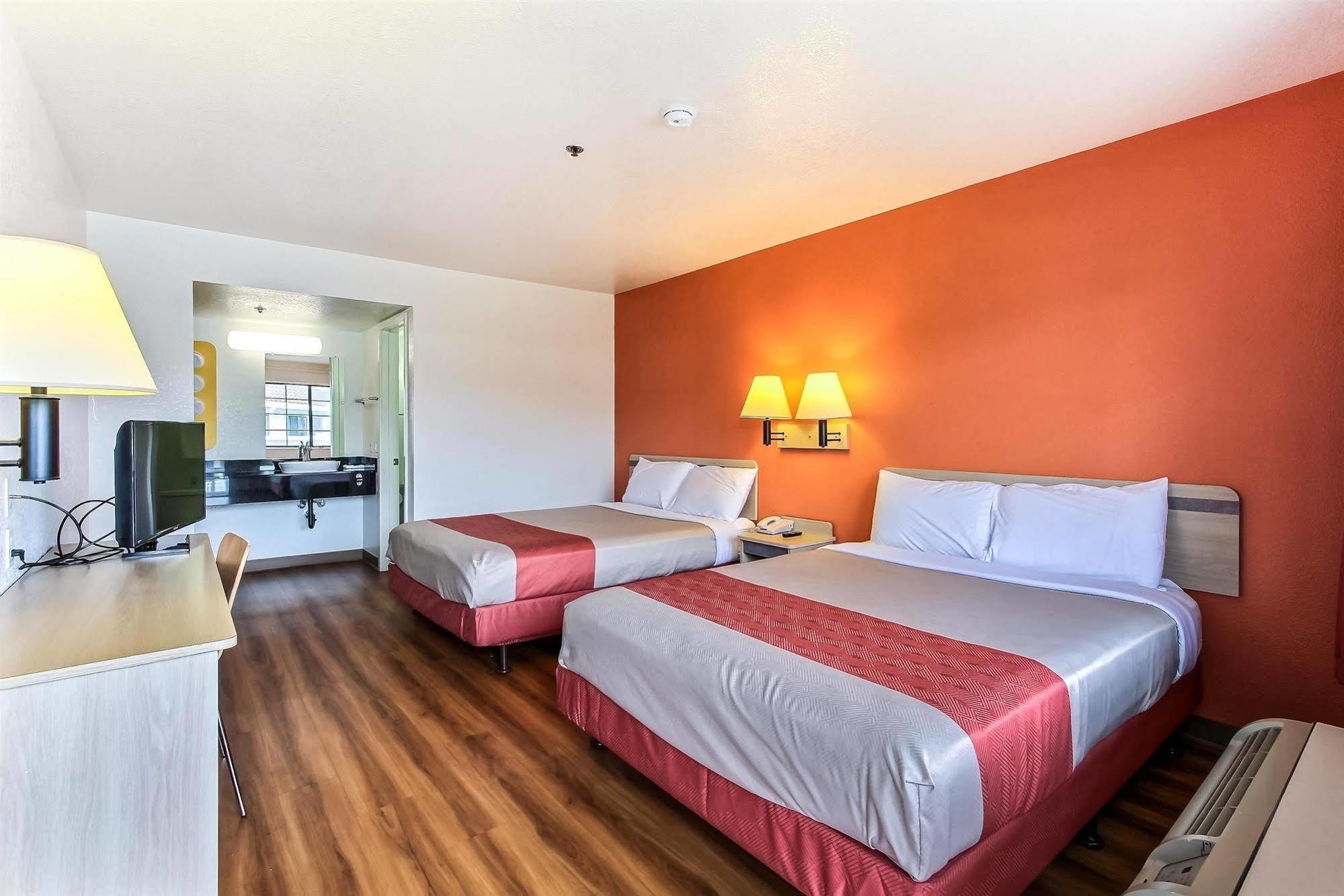 Motel 6-Salinas, Ca - North Monterey Area Eksteriør bilde
