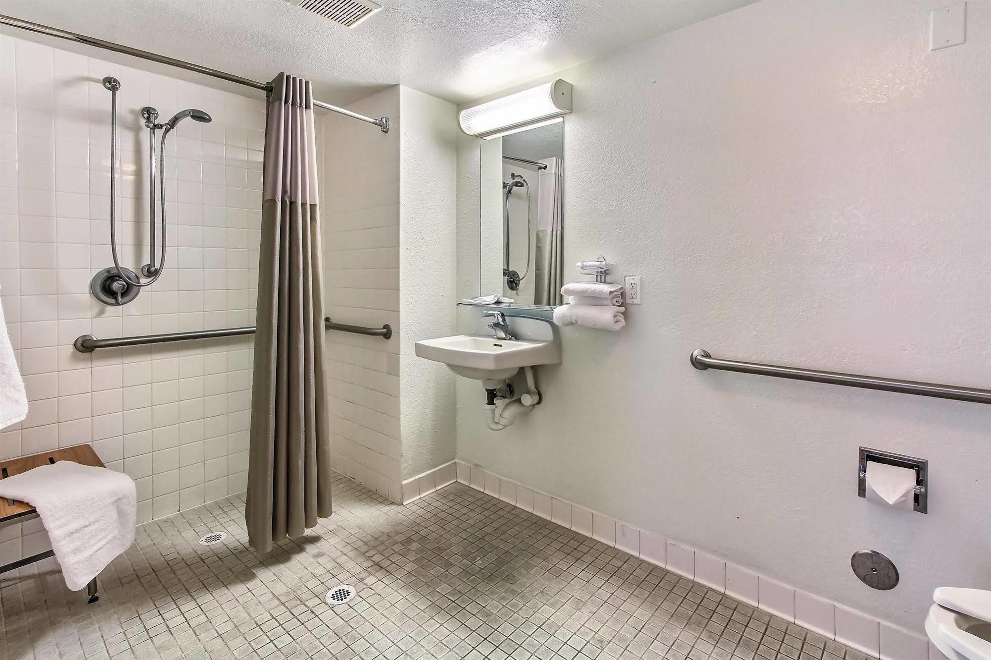Motel 6-Salinas, Ca - North Monterey Area Eksteriør bilde